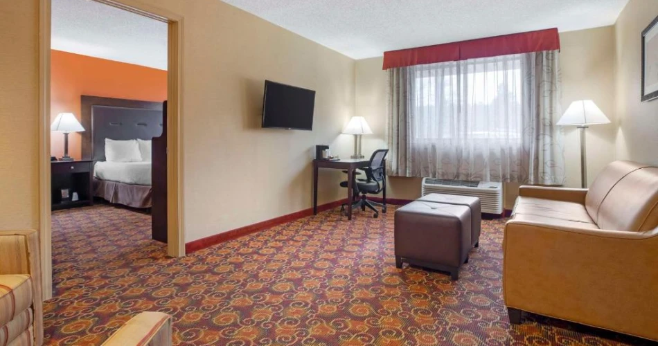 Top Hotels Within Walking Distance to Gillette Stadium, Foxborough