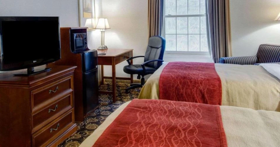 Top Best Hotels Within Walking Distance to Gillette Stadium, Foxborough